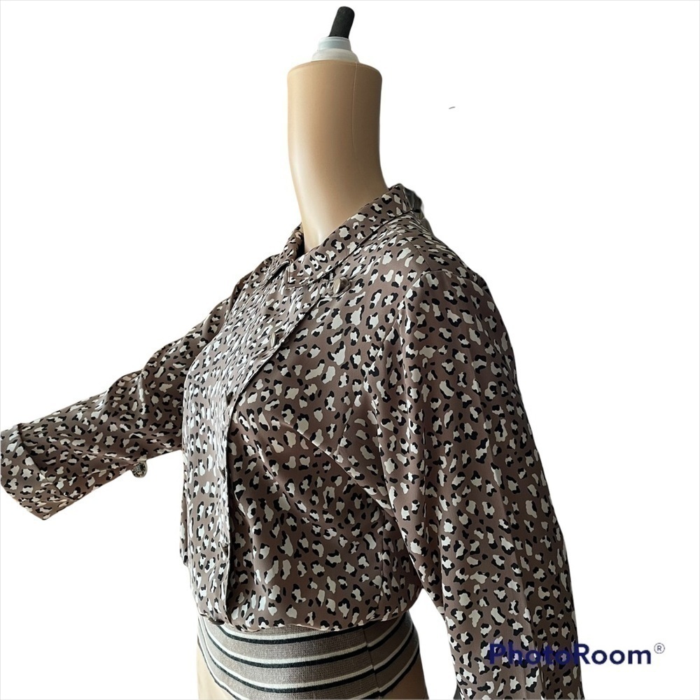 LIZ PETITES BLOUSE LEOPARD PRINT SIZE M